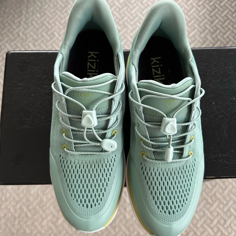 KIZIK hands free Sneakers